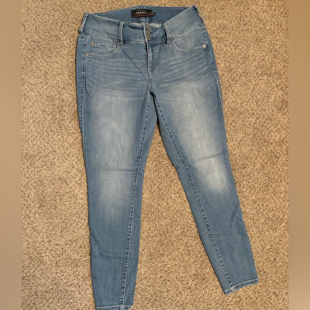 Torrid Premium. Size 12 Regular.
